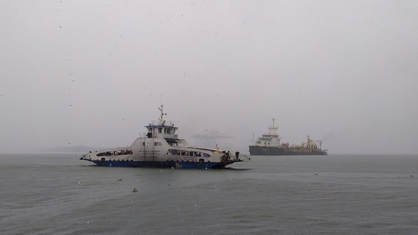 Jankar Service between fortkochi and vypin